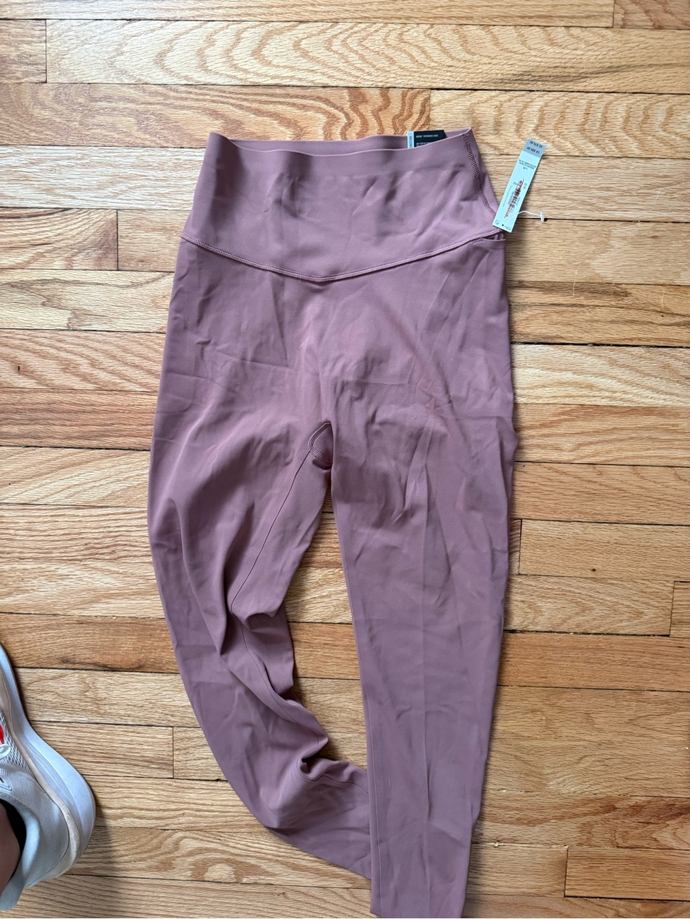 High-Rise Mauve Active Leggings VS NWT